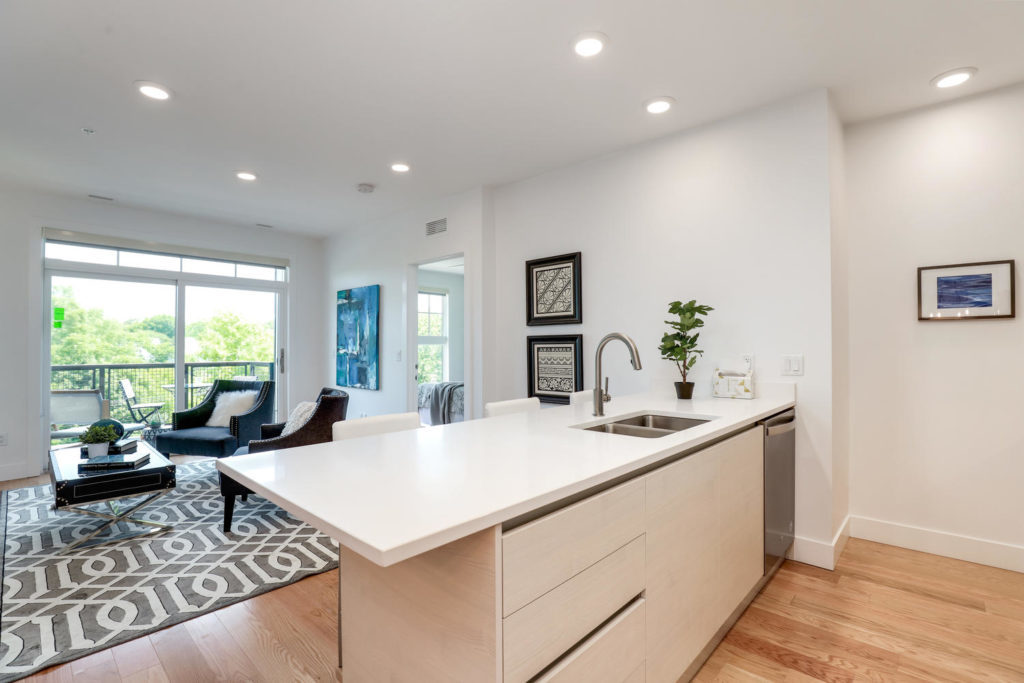 Kingsley Condos Kitchen & Living Room Floor Plan