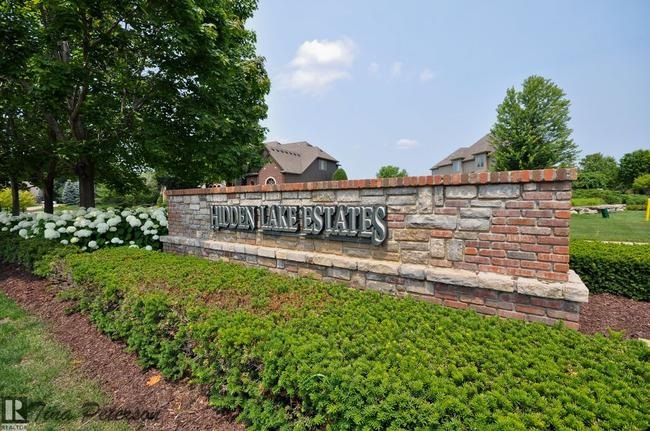 Entrance Sign to Hidden Lake