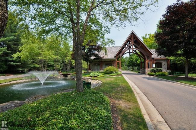 Entrance to Hidden Lake South Lyon MI