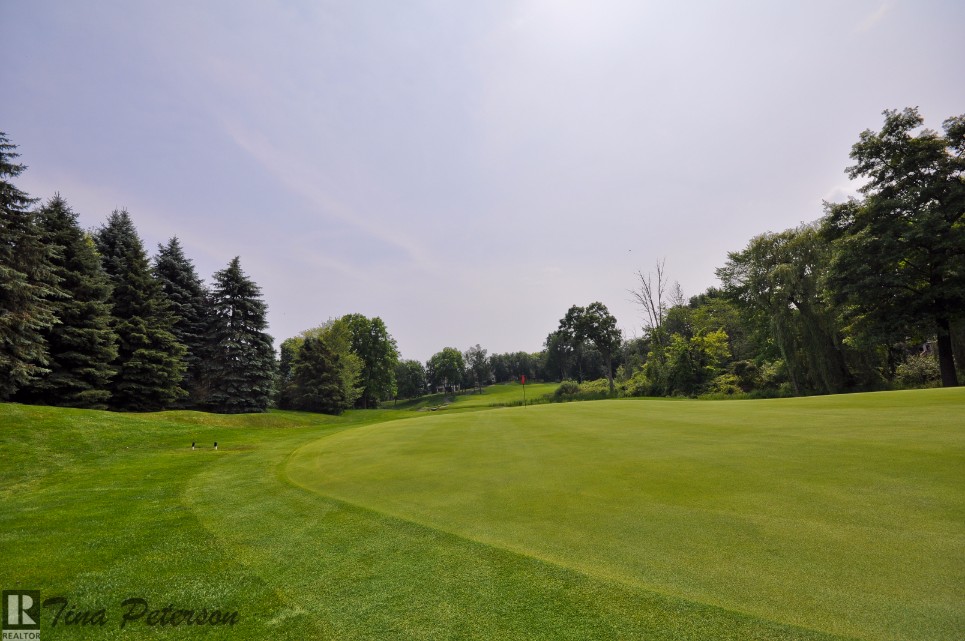 Country Club Golf Course at Oak Pointe