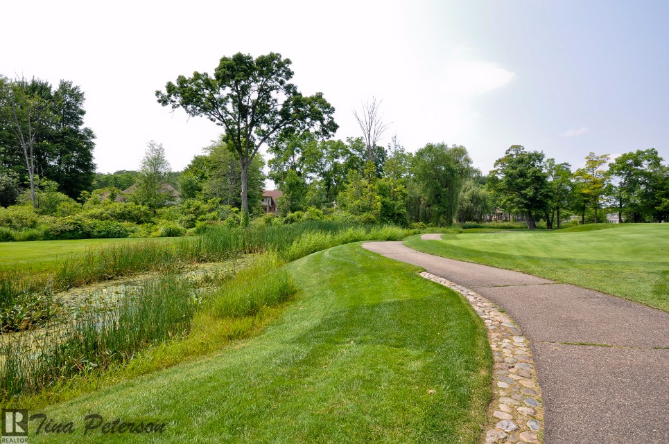 Oak Pointe Brighton MI Walking Path