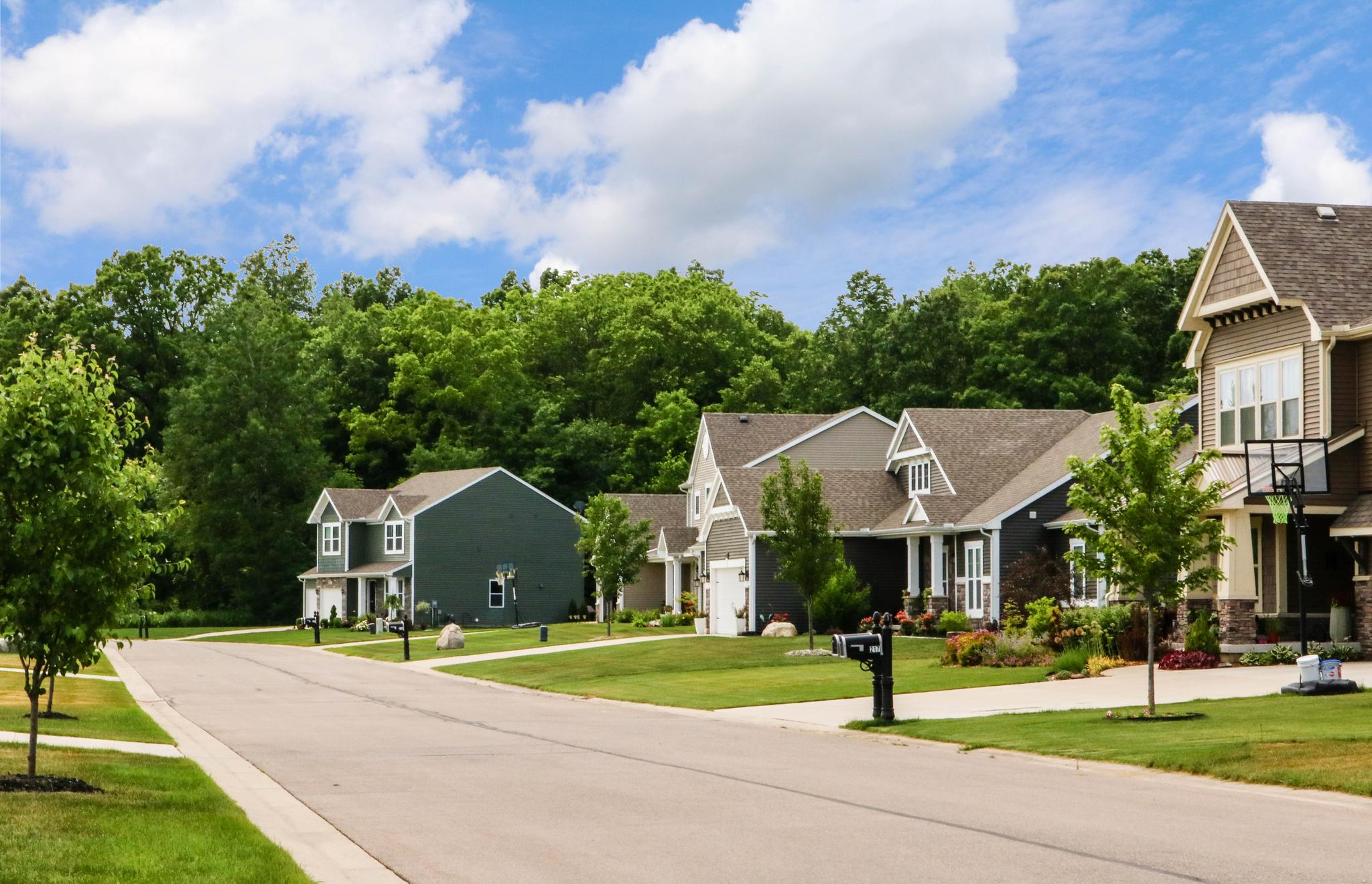 Huntmore Estates Brighton, Mi Golf Club neighborhood