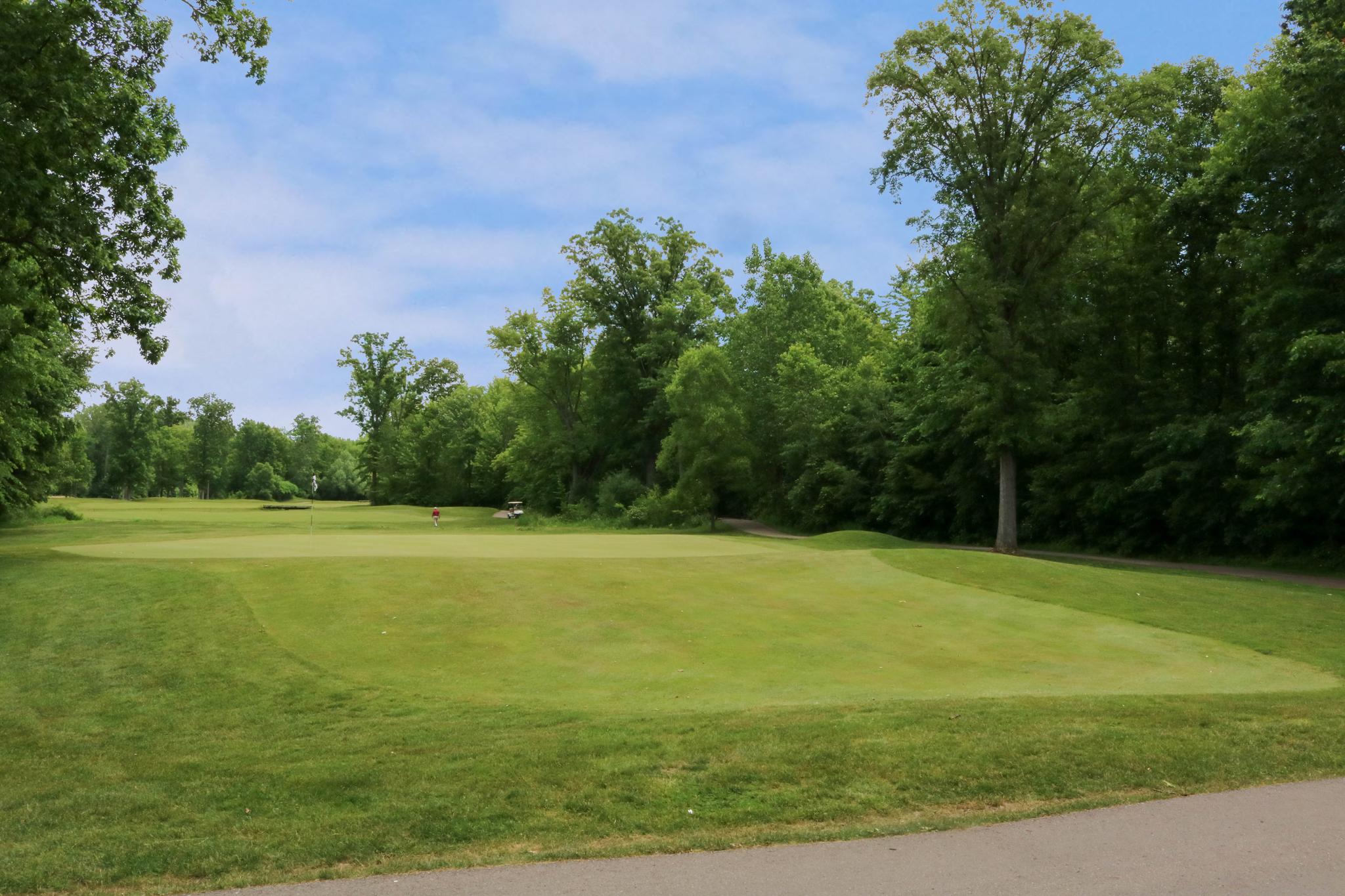 residents of Huntmore Estates in Brighton enjoy the premier golf club