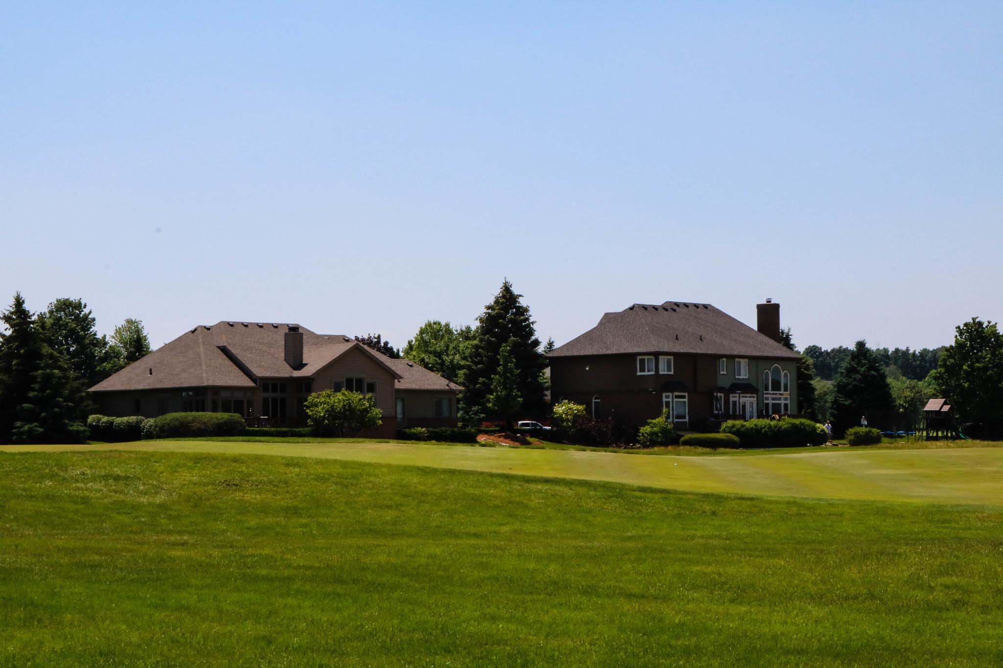 Golf course homes in Prestwick Village