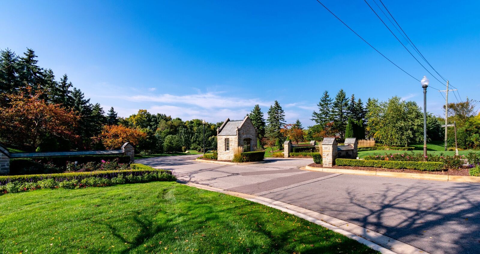 Forest Ridge of Milford Entrance