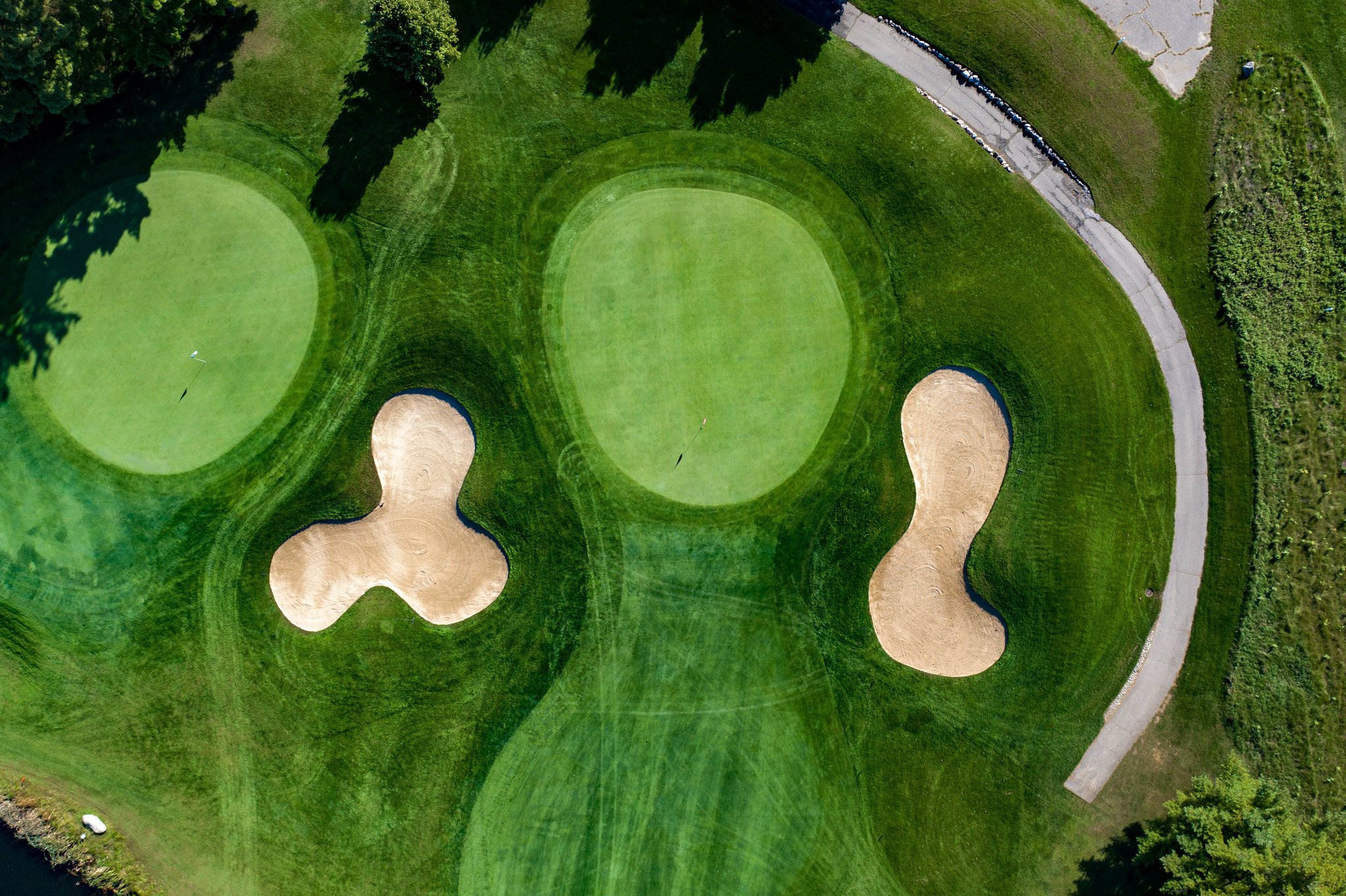 The beautiful golf course in Oak Pointe
