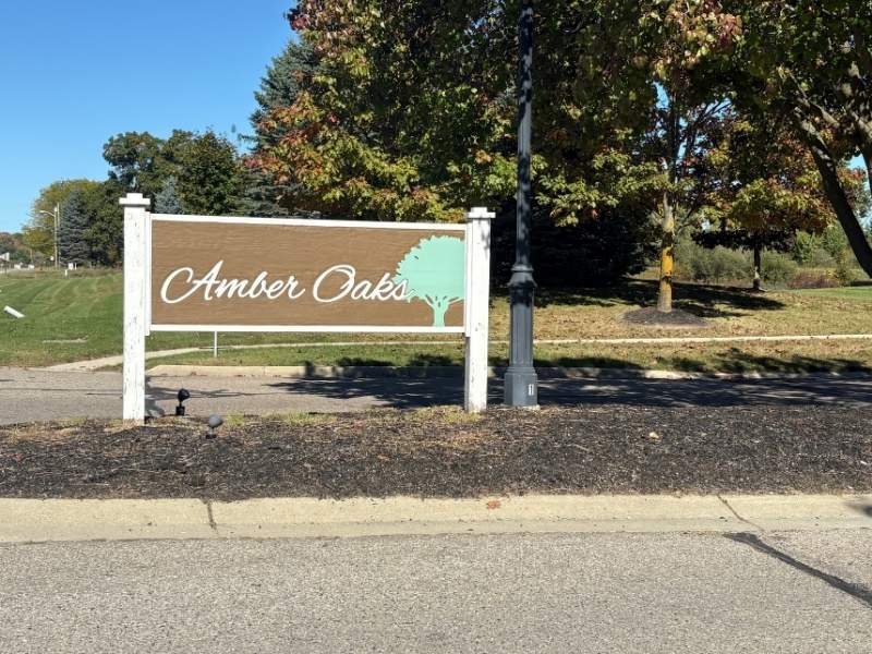 Amber Oaks Neighborhood Entrance
