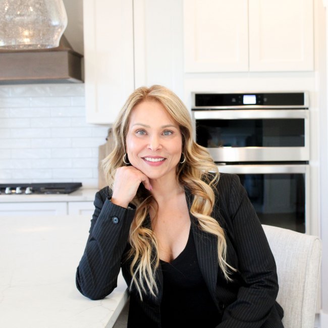 Brighton, South Lyon, and Howell Real Estate Tina Peterson Team